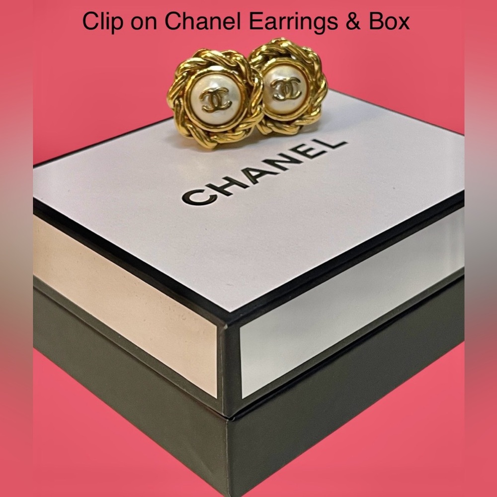 Auth CHANEL Clip on Earrings Gold-Plated/Faux Pearl Interlocking CCs Center